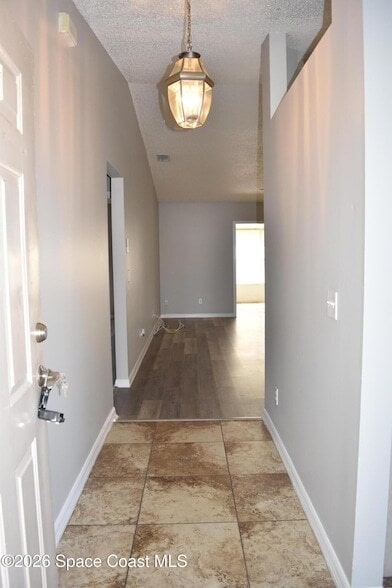 Photo - 640 Murset Ave SE