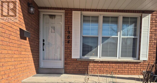 Photo - 1964 Aldermead Rd