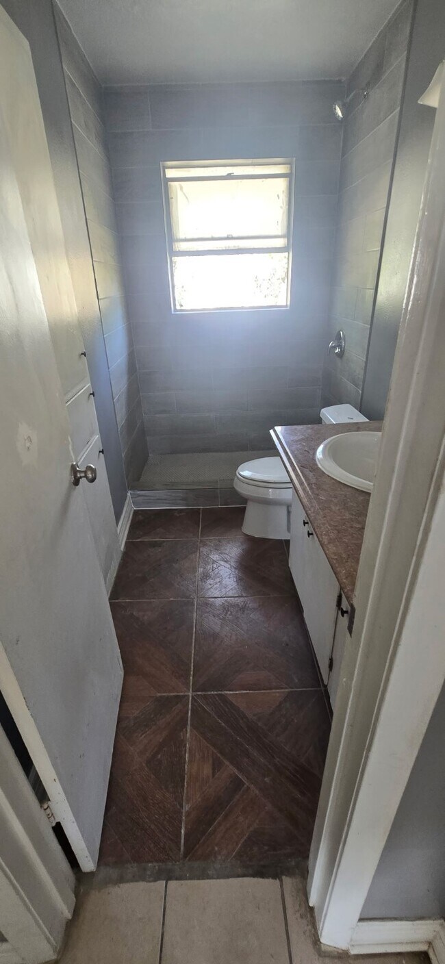 Photo - 2415 Southmore Blvd