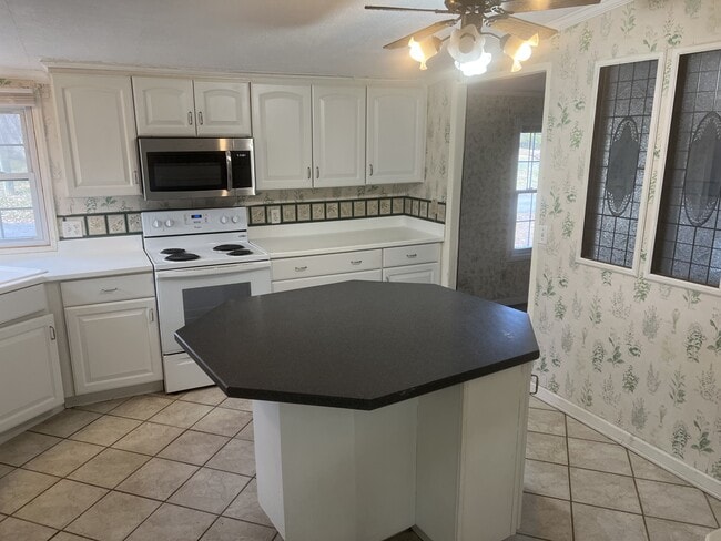 Photo - 46 Brinwood Dr