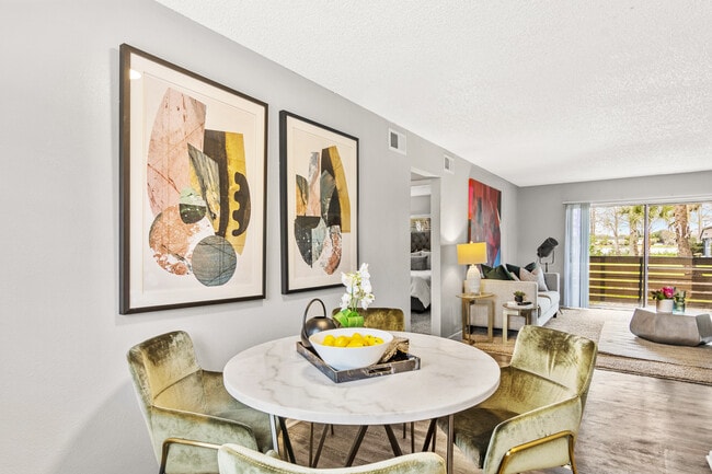 Photo - Lakeshore at East Mil