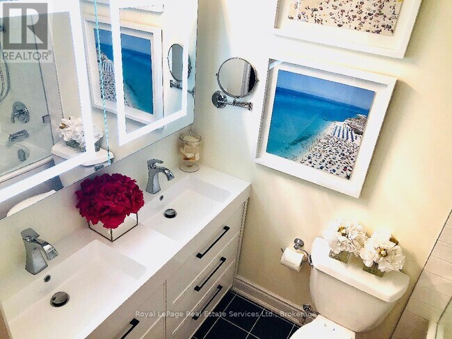 Photo - 2185 Marine Dr