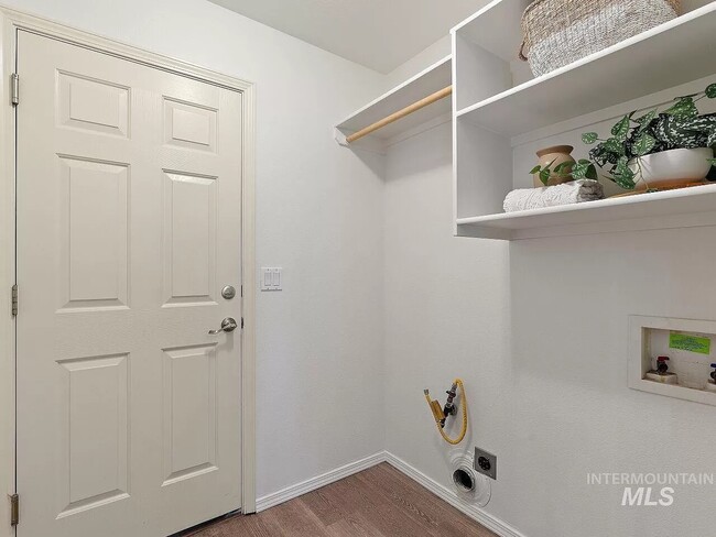 Photo - 238 S Neskowin Way