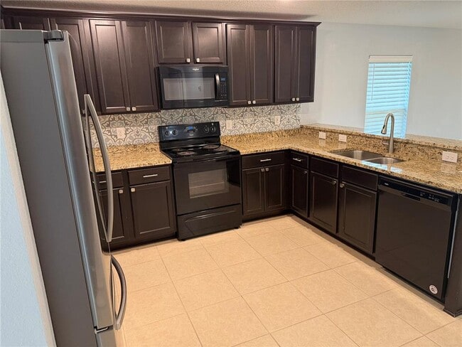 Photo - 17 Renworth Pl