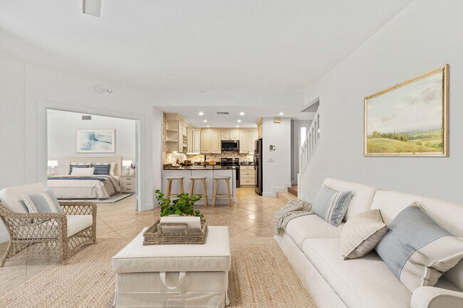 Photo - 2703 Fairway Dr N