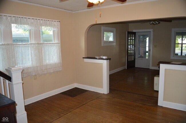 Photo - 6048 N College Ave