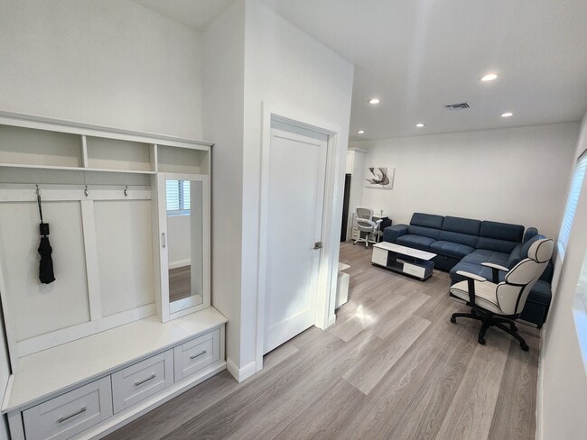 Photo - 10742 Gerald Ave