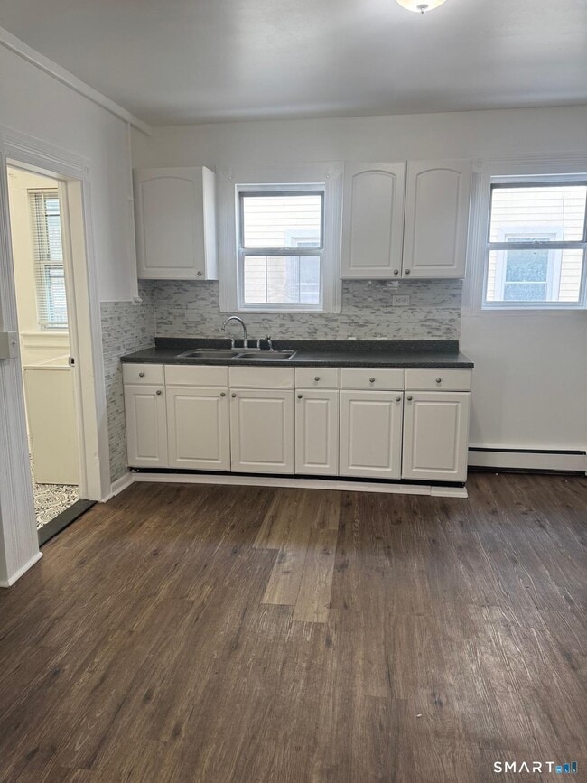 Photo - 258 Sheridan St