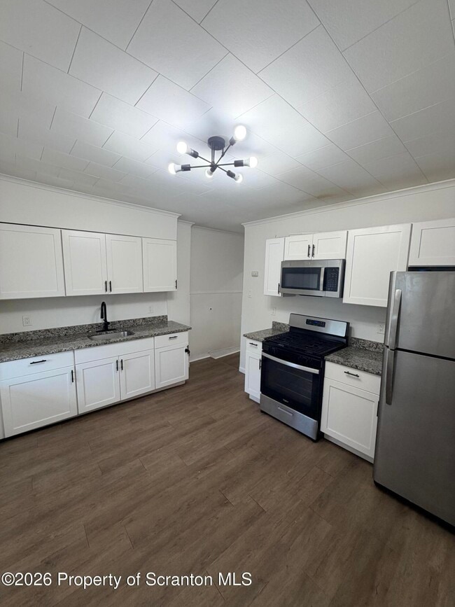 1434-1436 N Sumner Ave