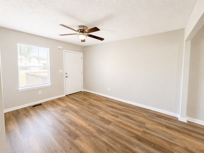 Photo - 804 Forest Dale Ln