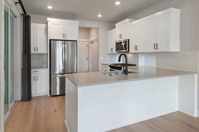 Photo - 20852 SE Denver Dr