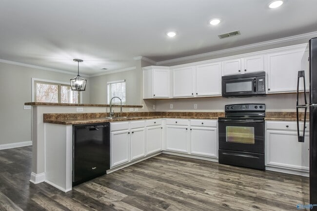 Photo - 139 Bermuda Lakes Dr