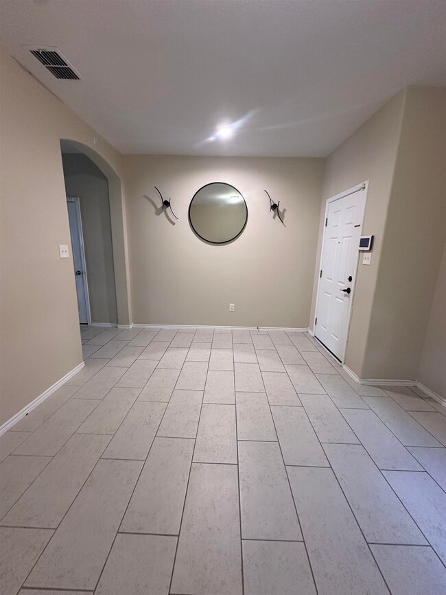 Photo - 5519 Shorthorn Dr