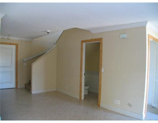 Photo - 1401 Cypress Way W