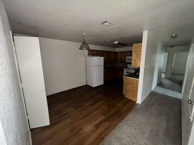 2810 Alma Dr Unit B