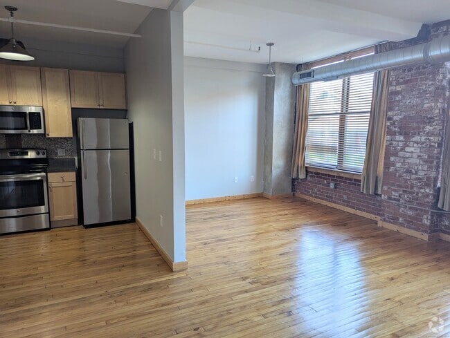Building Photo - 325 Lafayette St Unit 8106 Rental
