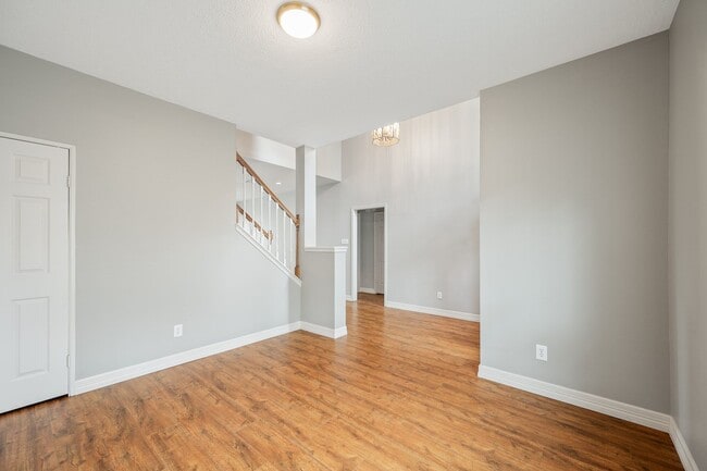 Photo - 209 McVoy Dr