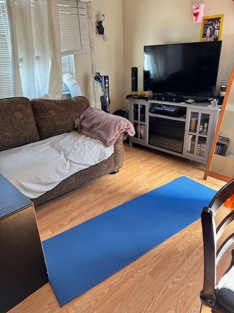 Building Photo - 646 Admirals Rd