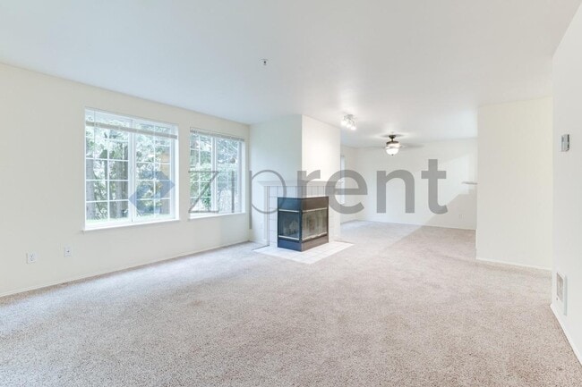 Photo - 1674 118th Ave SE