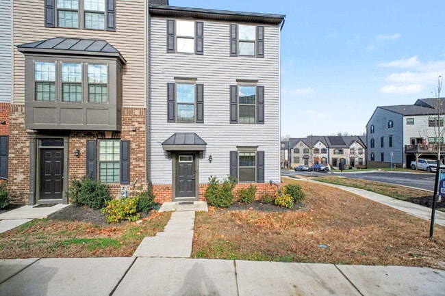 Photo - **Special Move-in Offer**  $500 off of the first month's rent.

Exceptional 3-Level Corner Unit T...