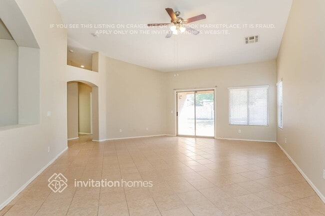 Photo - 9121 W MacKenzie Dr