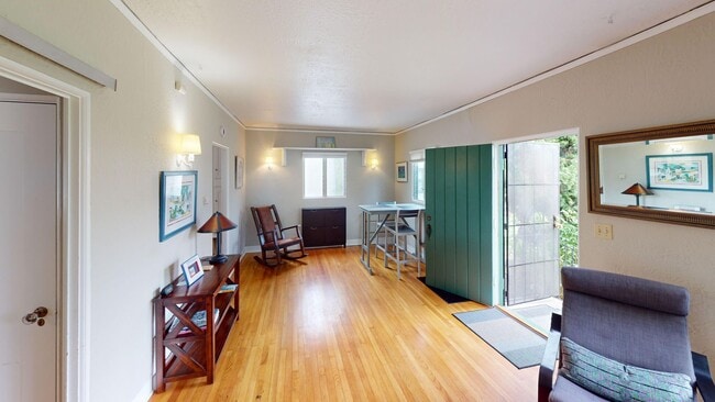 Photo - Furnished One Bedroom Available at Granada Court! Unidad 952 C Avenue