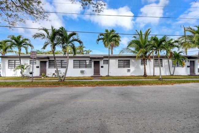 Building Photo - 1116 S 17th Ave