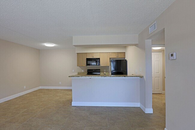 Photo - Mystic Gardens 5325-2508 Unit 5325 Summerlin Rd 2508 Fort Myers, FL 33919
