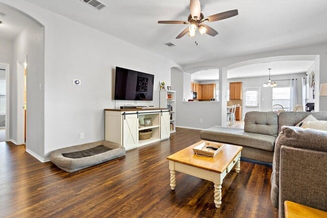 Photo - Open Floorpan is Move in Ready just for yo...