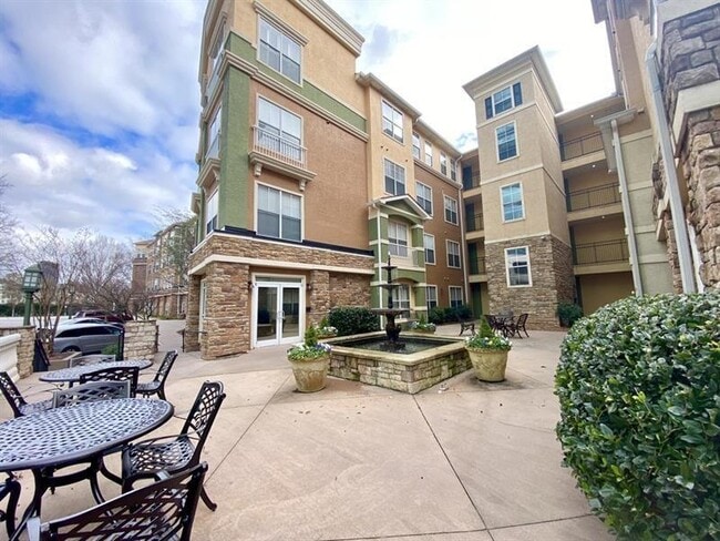 Building Photo - 10 Perimeter Summit Blvd Unit 1202