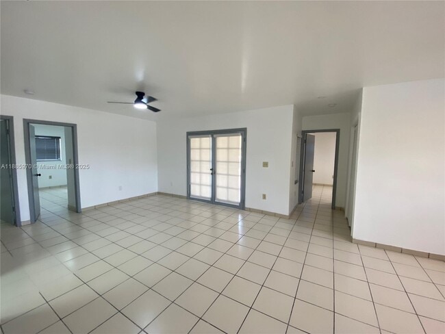 Photo - 14XX East Dr Unit top