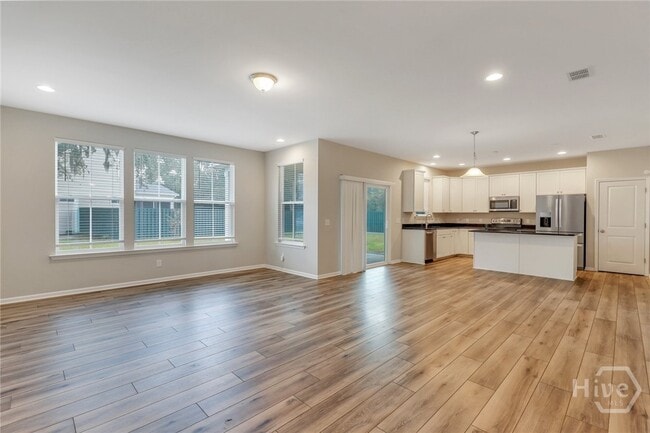 Photo - 580 Waybridge Way