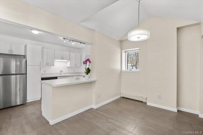 Photo - 1265 N Ridge Rd