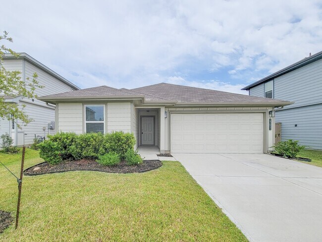 23651 Silver Concord Dr