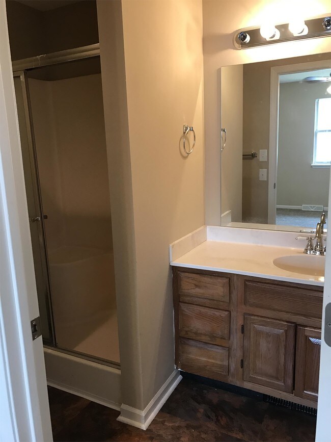 Photo - 1900 Greenleaves Ct Townhome