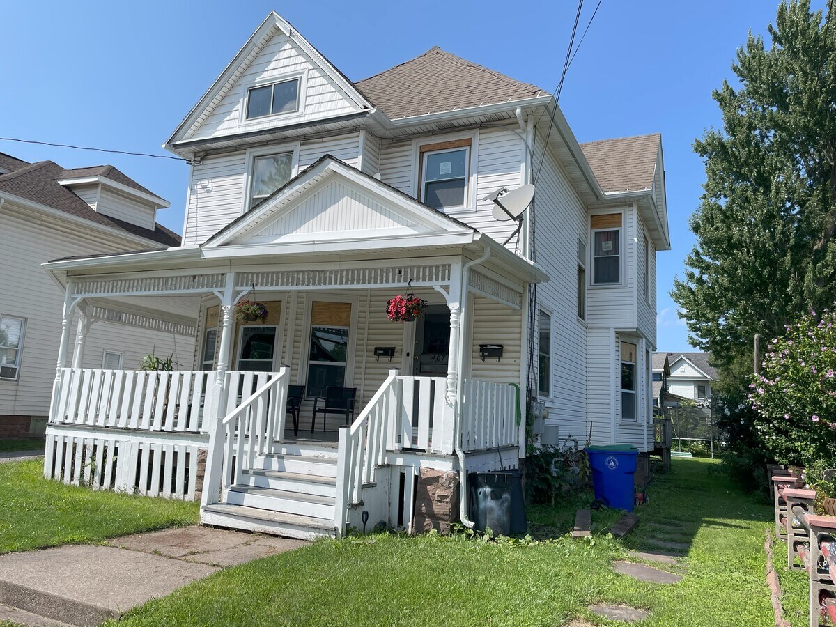 Photo - 407 E Center St Unit Upper 2