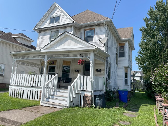 Photo - 407 E Center St Unit Lower 1