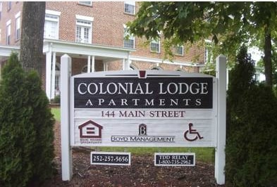 Photo - Colonial Lodge