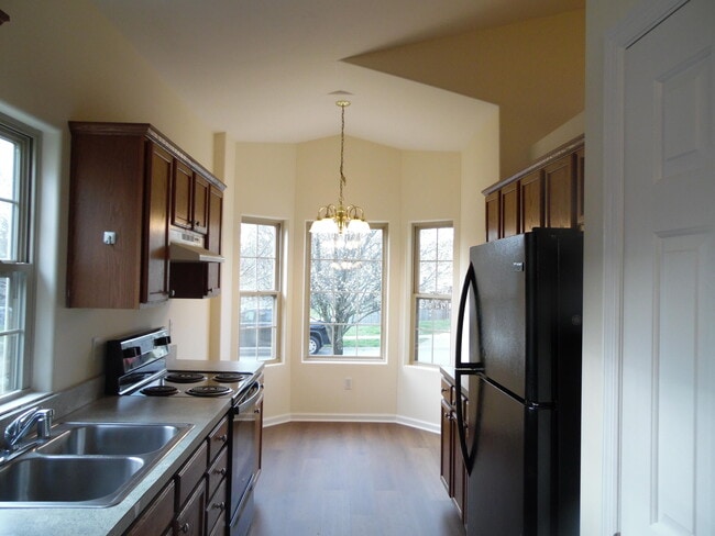 Photo - 3005 Roundway Down Ln