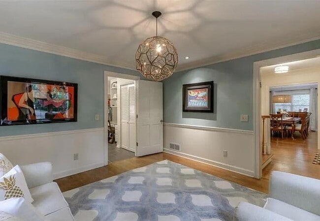 Photo - 555 Greenland Rd NE