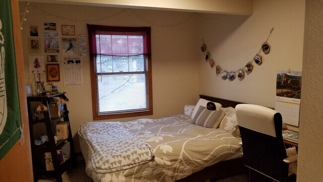 Downstairs bedroom