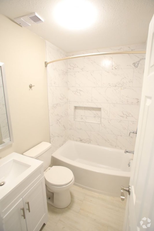 Building Photo - 34 E Ave A Rental