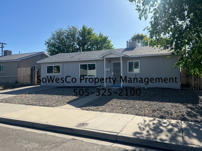 Building Photo - Beautiful 3 Bedroom Home