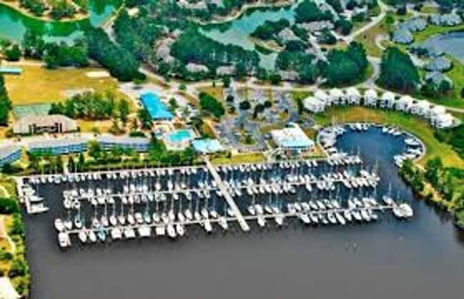 Building Photo - LOFT LIVING IN FAIRFIELD HARBOUR! + Water & Electric Included!!