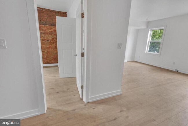 Photo - 2313 Frankford Ave Unit B