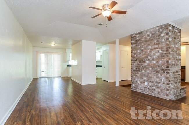 Photo - 4926 Algernon Dr