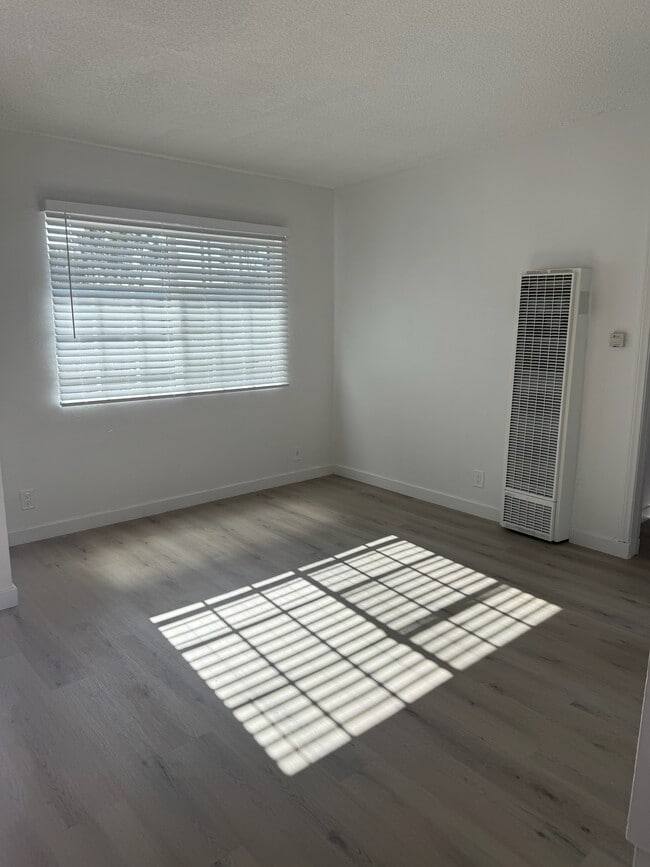 Photo - 11730 Runnymede St Apartments Unit 6