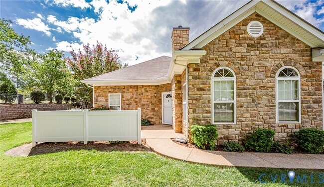 7301 Norwood Pond Pl