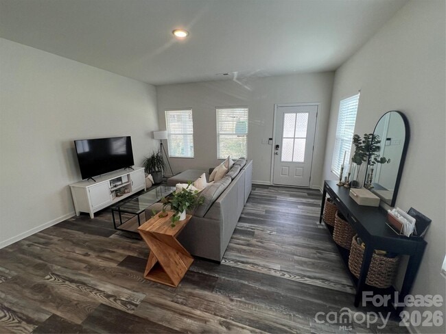 Photo - 19505 Meridian St