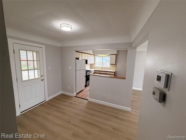 Photo - 6582 Sterling Ct